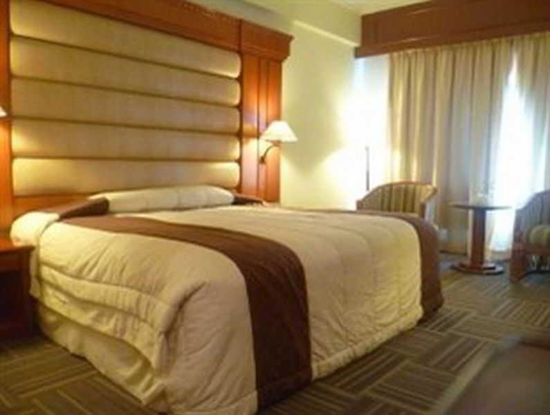 Hotel Soechi International 4*