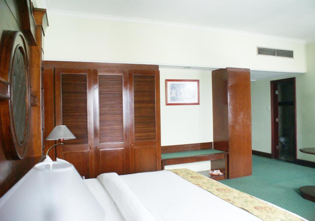 Soechi International 4*